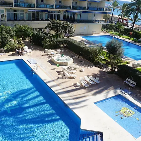 Skol Hotell